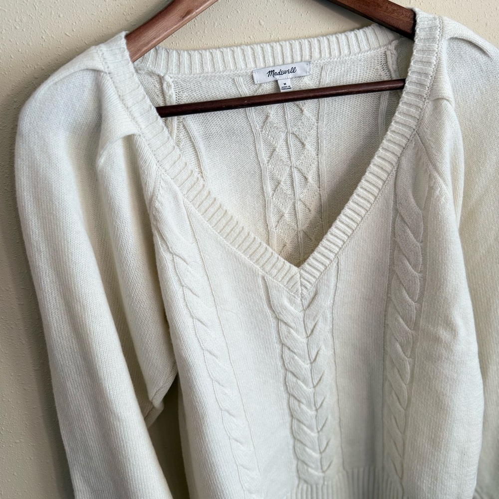 Madewell Soft White Cable Knit V-Neck Sweater Medium Cozy Pullover
